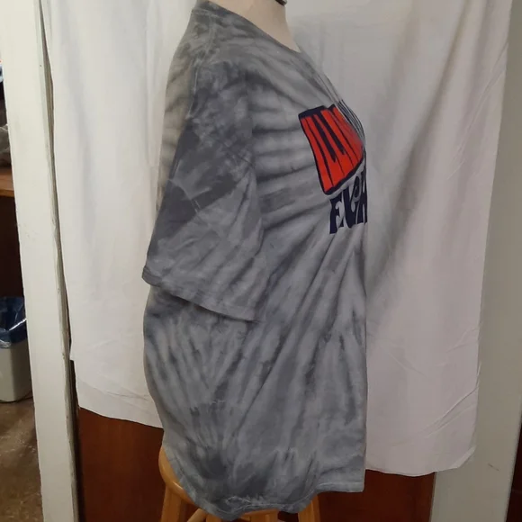 Fighting ILLINOIS T-shirt New With Tags - Picture 4 of 8